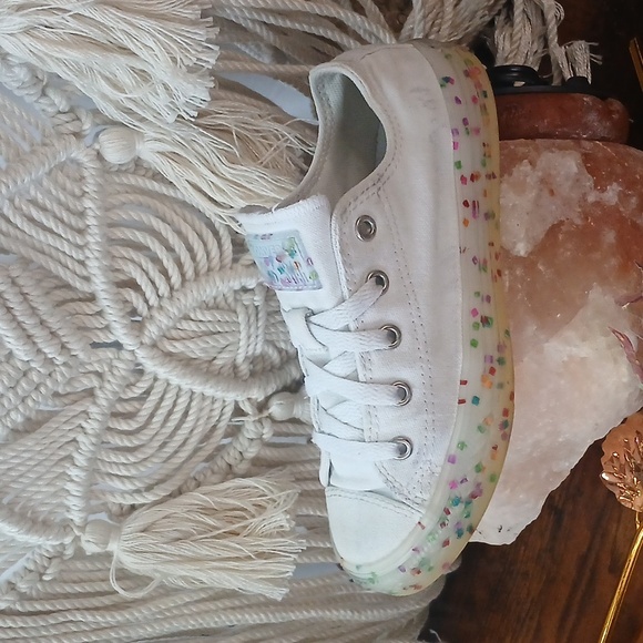 🎉Converse CONFETTI 🎉 GIRLS White Sneakers with Colorful CONFETTI SZ 1 - Picture 8 of 9